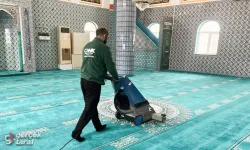 Canik Belediyesi’nden Camilerde Yoğun Temizlik Mesaisi