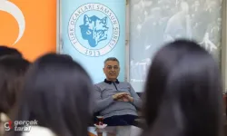 İhsan Kurnaz Türk Ocakları Samsun Şubesi'nde Öğrencilerle Buluştu