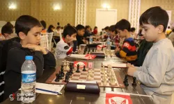 Atakum’da 23 Nisan Satranç Turnuvasına Yoğun İlgi: 210 Sporcu Kıyasıya Yarıştı