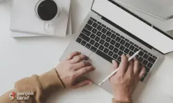 Ev Çalışma Alanını Bütçe Dostu Yollarla Düzenlemenin Sanatı