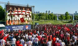 Milli Maç İçin Dev Ekranlarda Yayınlar İptal Edildi