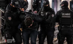 Samsun'da Şafak Vakti KOM Baskını: 4 Şüpheli Yakalandı, Soruşturma Derinleşiyor!
