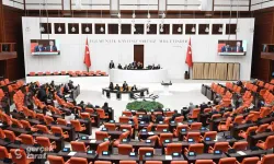 TBMM'de Tarihi Değişim! CHP 5. Sıraya Geriledi, Ana Muhalefet Görevi El Değiştiriyor
