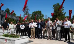 Zafer Partisi Lideri Özdağ, Bafra Şehitliği’ni Ziyaret Etti