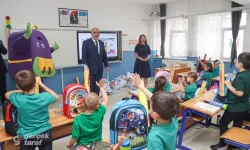 Samsun Canik'te 1. sınıf öğrencilerine çanta ve kırtasiye hediyesi