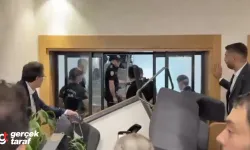 CHP İstanbul İl Başkanlığı’nda Barikat Gerilimi: Gürsel Tekin Makam Katına Alınmadı