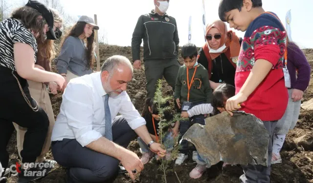 Canik’te Yeşil Seferberlik: Fidanlar Toprakla Buluştu!