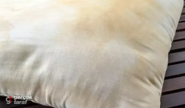Yastıklardaki Sarı Lekeler Bir Gecede Nasıl Yok Oluyor? İşte Evdeki Mucize Yöntem