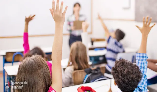 Ara Tatil Ramazan Bayramı'yla Birleşiyor, Yaz Tatili Tarihi Açıklandı