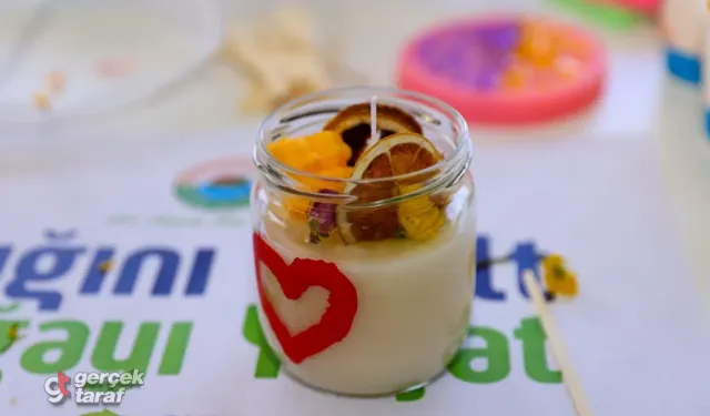 İlkadım Belediyesi'nde Cam Kavanozlar Dekoratif Muma Dönüştü