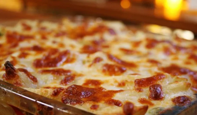 Beşamel Soslu Tavuklu Sebze Graten Tarifi ve Malzemeleri