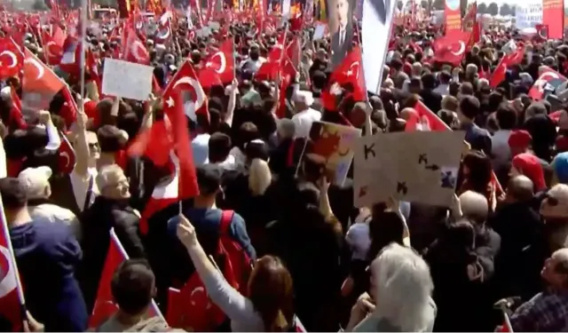İmamoğlu İçin On Binlerce Kişi Bir Araya Geldi