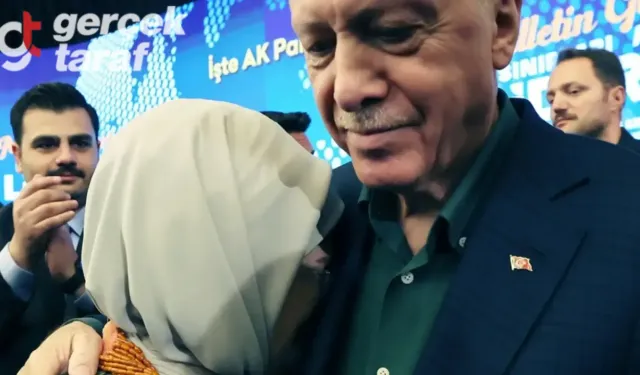 Emine Erdoğan'ın AK Parti Kampında Yaşanan Duygusal Anları Görüntülendi!