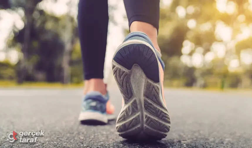 10 Bin Adım Yalanı Ortaya Çıktı! Kalp Sağlığı İçin Bilimsel Olarak Kanıtlanan Gerçek Adım Sayısı