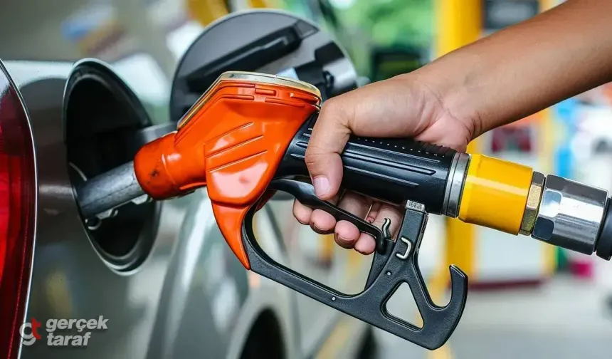 Akaryakıta gece yarısı zammı: Motorin fiyatı arttı