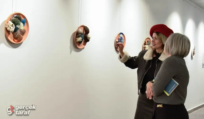 OMÜ’de “Mavi Yolculuk” Sergisi Sanatseverlerle Buluştu