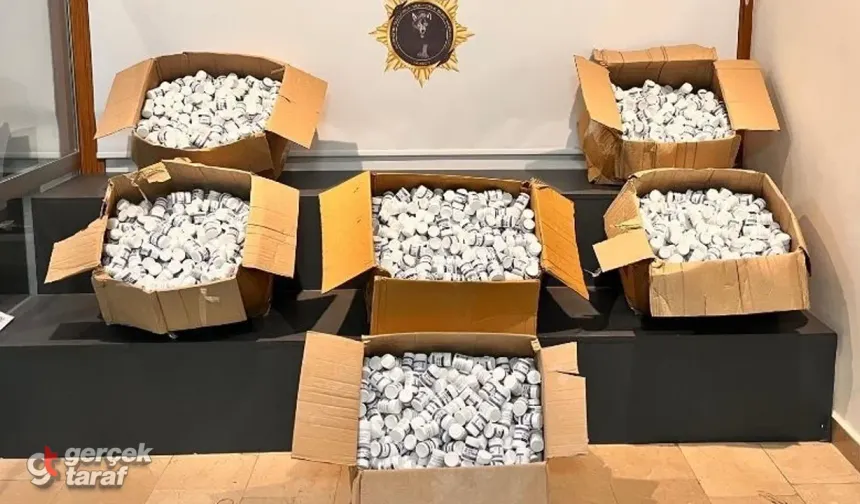 Samsun’da Anne Ve Oğlu 230 Bin Uyuşturucu Hapla Yakalandı