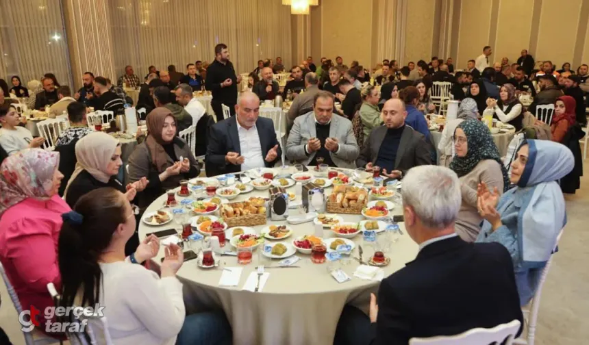 Canik Belediye Başkanı Sandıkçı, Personelle İftarda Buluştu