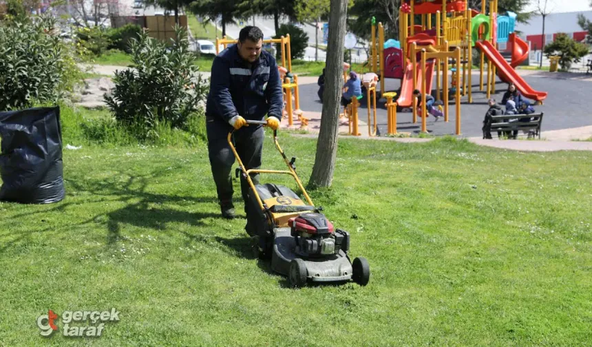 İlkadım'da Parklar ve Yeşil Alanlar İçin Yaz Mesaisi Başladı