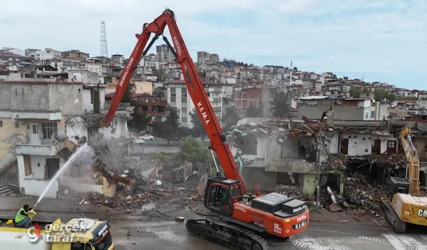 Samsun'da Tarihi Kentsel Dönüşüm Anadolu Mahallesi'ndeki Yıkımla Başladı