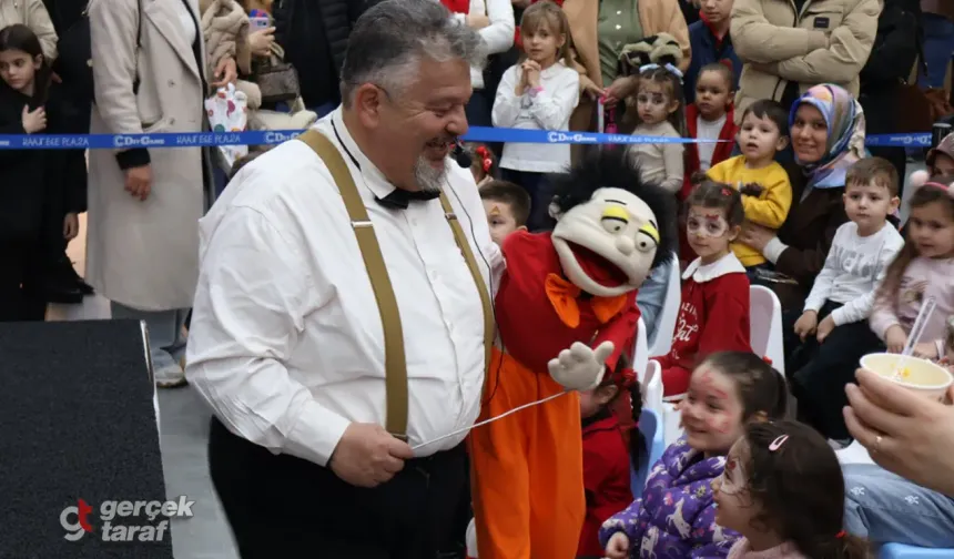 Kaan Ege Plaza'da 23 Nisan Etkinlikleri Gün Boyu Sürdü