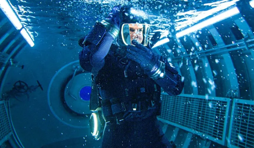 Tom Cruise ve Ana de Armas'ın Başrolünde Olduğu "Deeper" Krizde: Warner Bros Geliştirme Sürecini Durdurdu