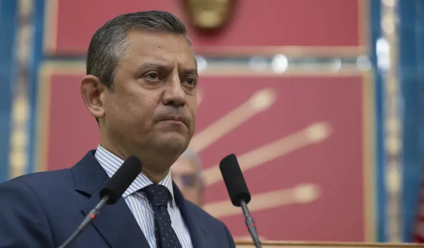 Zeydan Karalar Tutuklandı: Özgür Özel Canlı Yayında Öğrendi, Sert Tepki Gösterdi