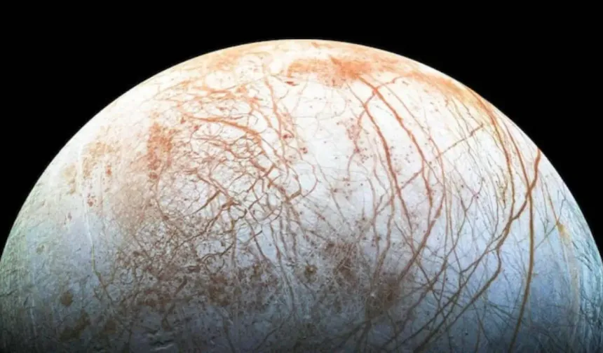 Europa'nın Sırları Gün Yüzüne Çıkıyor: Jüpiter'in Uydusunda Yeni Keşifler!