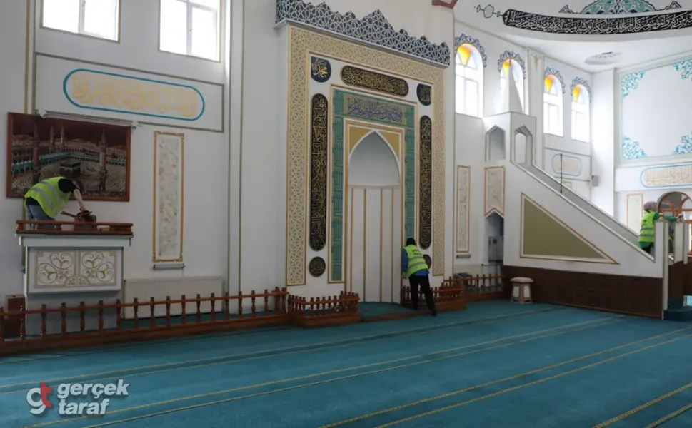 İlkadım Belediyesi’nden Bayram Öncesi Camilerde Temizlik Seferberliği