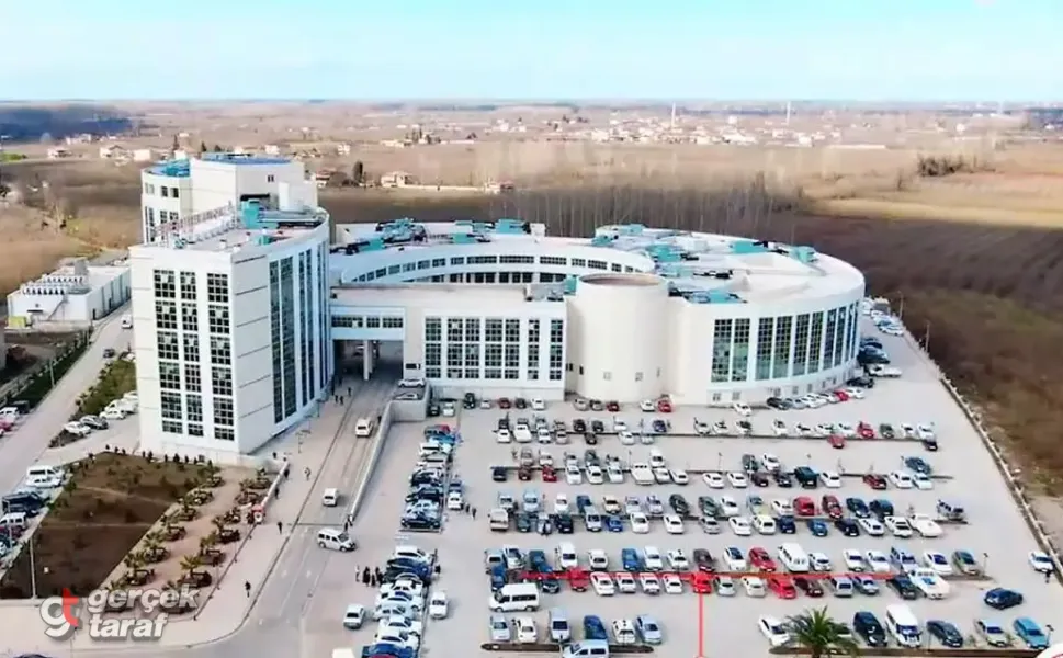 Çarşamba Devlet Hastanesi’nden "Yoğunluk" İddialarına Yanıt: "Kaos Değil, Mağdur Etmeme Çabası"