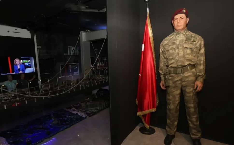 Destanlar Müzesi'nde Tarihe Saygı: Canik 15 Temmuz'u Böyle Andı