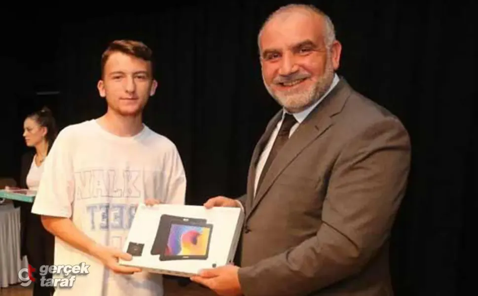 Canik Belediyesi'nden YKS ve LGS Derece Yapan Öğrencilere Ödül