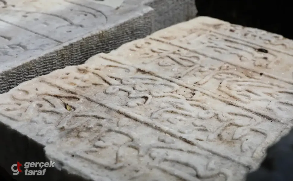 Samsun'da Tarihi Mezar Taşları Gün Yüzüne Çıkıyor: 21 Eser Restore Edildi!
