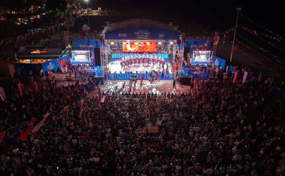 36. Uluslararası Samsun Halk Oyunları Festivali başladı