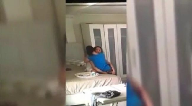 Iki Sanatcinin Mahrem Goruntulerini Yayinlayan Hapis