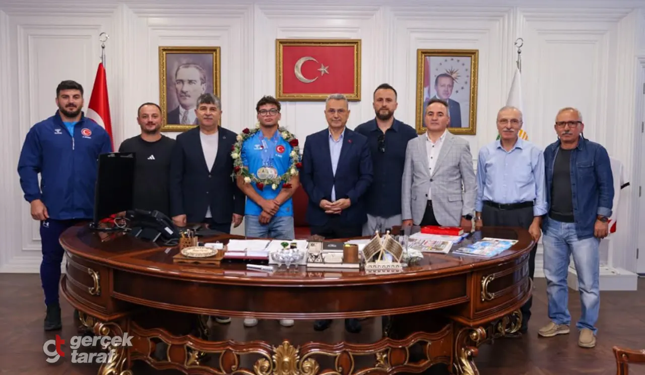İlkadımlı Güreşçi Oğuzhan Kaya'ya Kurnaz'dan Kutlama