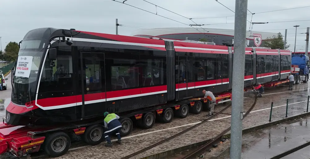 Samsun’a Üçüncü Yeni Tramvay Da Geldi