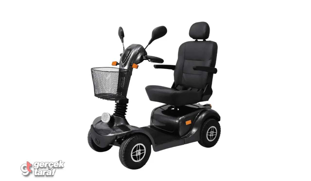 Engelli Scooter mı Akülü Tekerlekli Sandalye mi? Hangi Model Kime Uygun